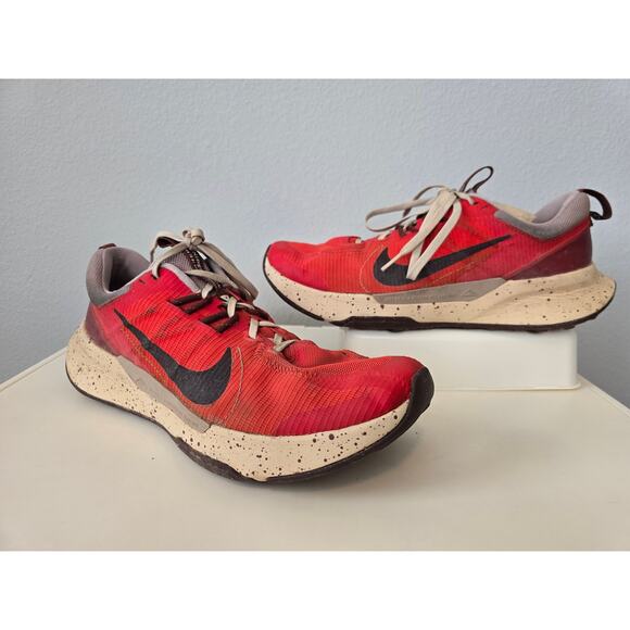 Nike Juniper Trail Men's 10 Red/Brown Speckled Midsole Trail Running Shoes Comfy - Picture 1 of 8